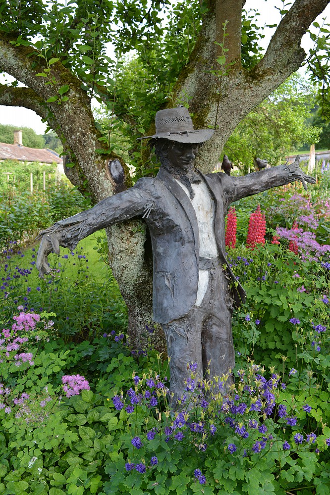 Newton House - Newton Surmaville