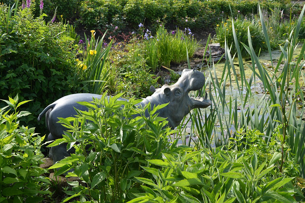 Newton House - Newton Surmaville